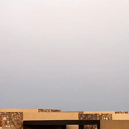فندق Gundari